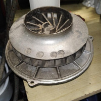 Cuenod Motor mit Lüfterrad Cuenod Motor mit Lüfterrad - Gebläserad